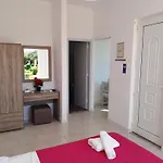 Maroula 아판토우