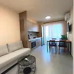 Maroula 아파트