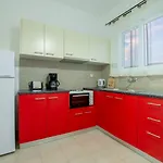 아파트 Maroula 아판토우