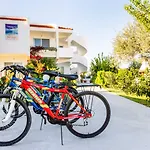 Maroula 아파트