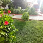 Maroula 아파트