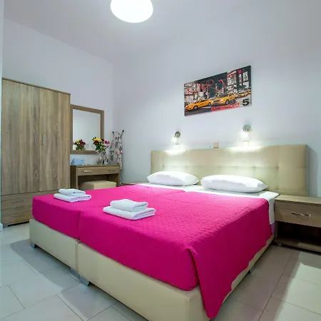 Apartament Maroula *