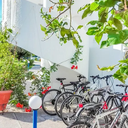Apartament Maroula *