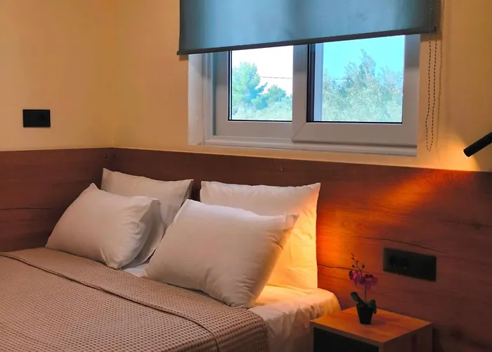 Maroula Apartman Afándu