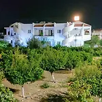 Maroula דירה