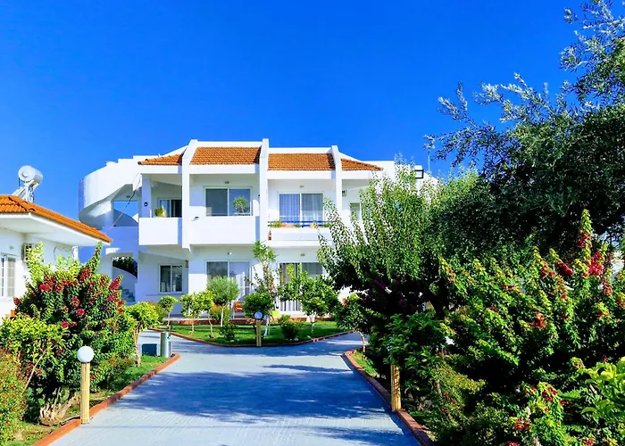 Maroula Apartamento *